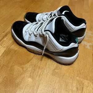 2018 Air Jordan 11 Retro Low Emerald, Easter size 7